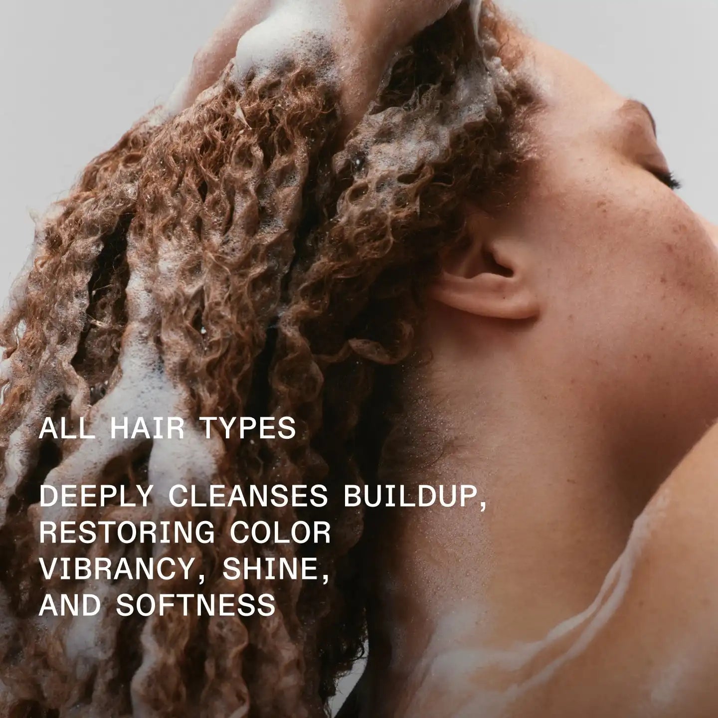 Nº.4C BOND MAINTENANCE™ CLARIFYING SHAMPOO LITER